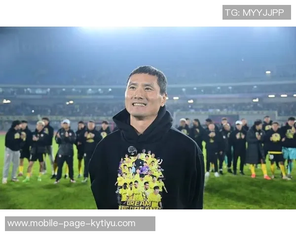 邵佳一寄语中国足球希望每位球迷都是教练目标直指世界杯之路 邵佳一寄语中国足球希望每位球迷都是教练目标直指世界杯之路